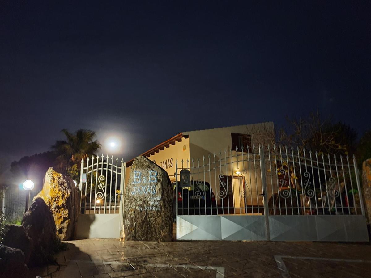 Janas Country House Bed & Breakfast Castelsardo Exterior photo